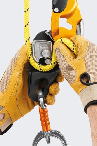 przyrzad-zjazdowy-petzl-rig-d021aa00 (1).jpeg